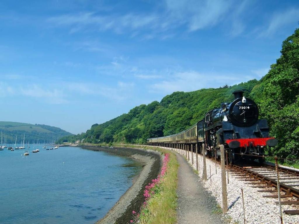 Caldon Holiday Chalet Sleeps 4 In Dartmouth Wifi Electric Inc Pet Friendly Luaran gambar